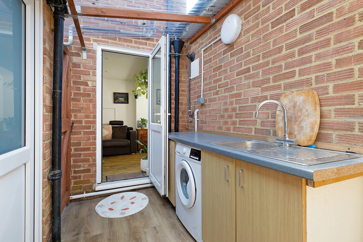 Sangers Drive, Horley, Surrey, RH6