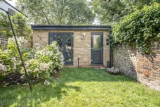Lower Richmond Road, London, SW14 photo 16
