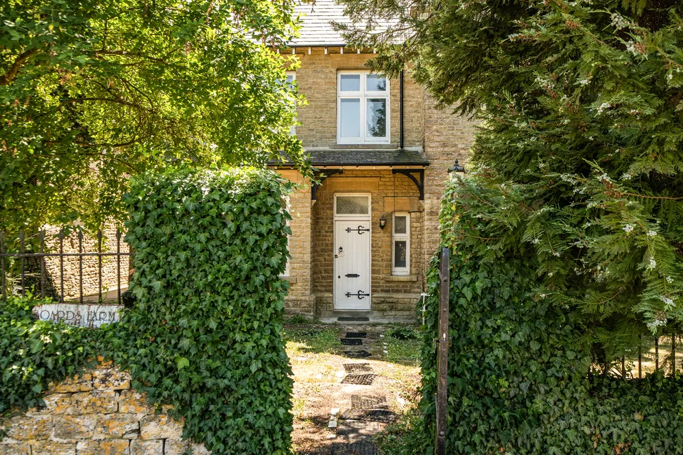 The Green, Upper Heyford, OX25 photo 26
