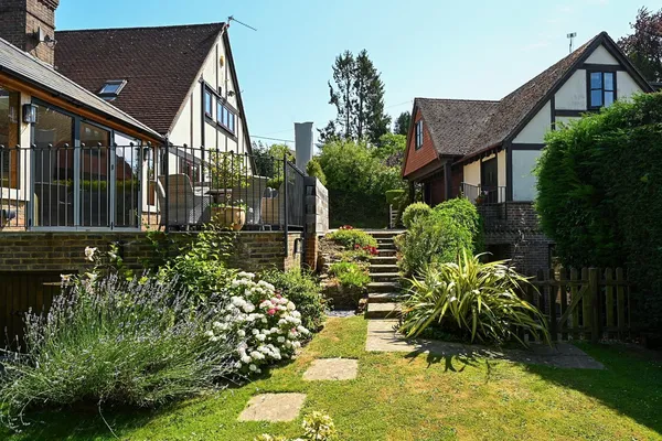 Coach and Horses Lane, Danehill, RH17 photo 2