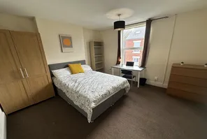 Main property image