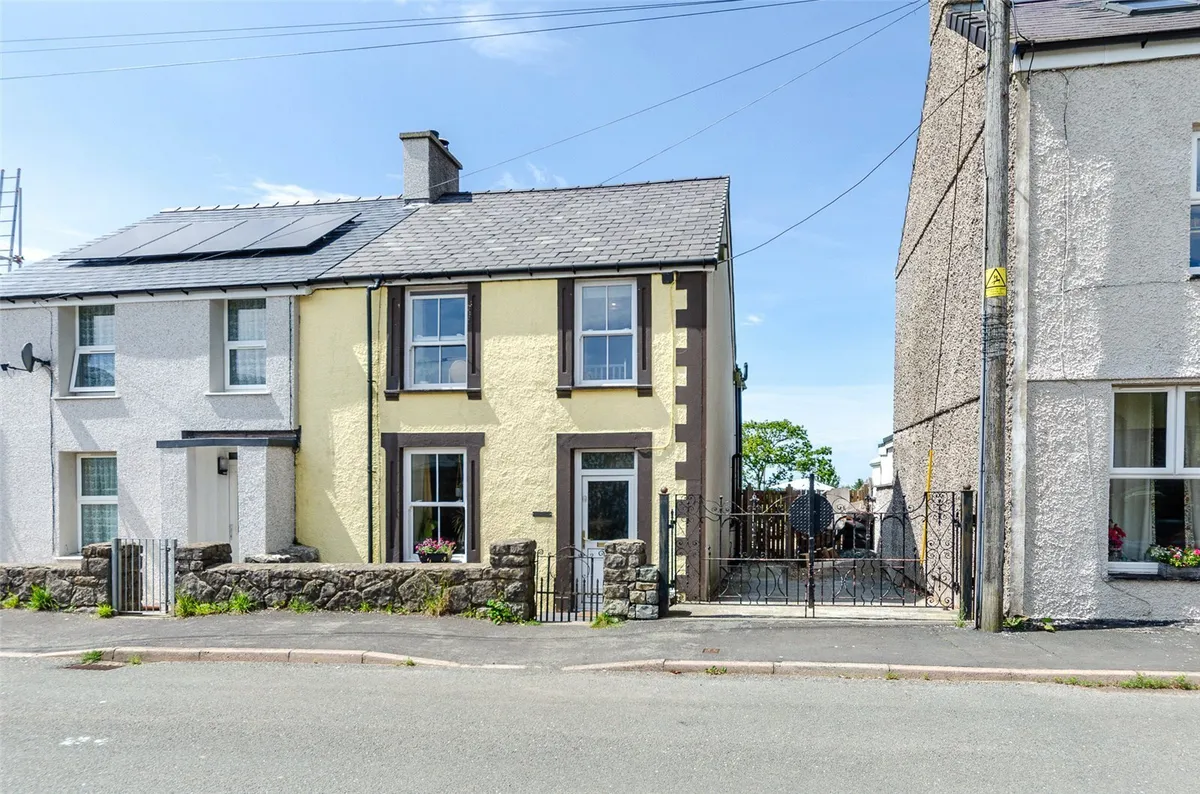 Waunfawr, Caernarfon, Gwynedd, LL55