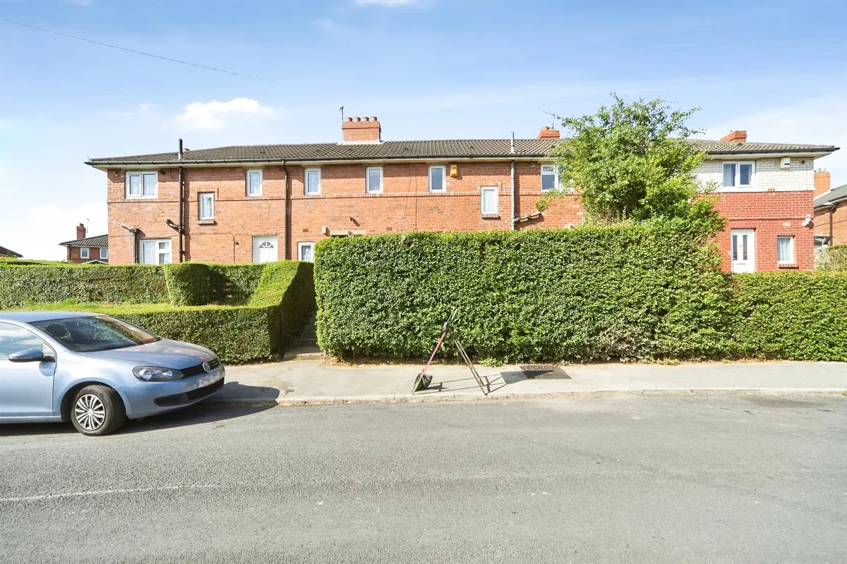 Hollin Park Crescent, Leeds