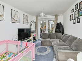 Wellington Crescent, Derby thumb 3
