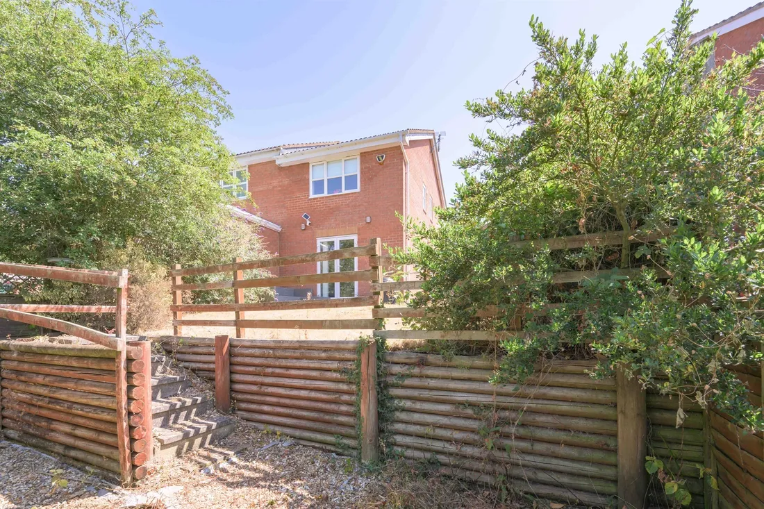 Property photo 9