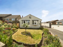 Redwood Close, Keighley thumb 2