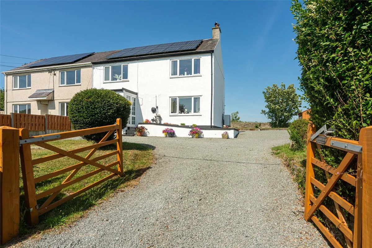 Llantrisant, Holyhead, Isle of Anglesey, LL65