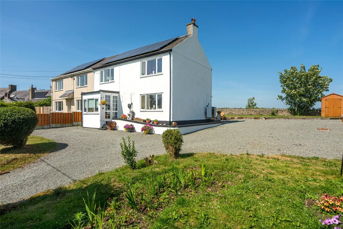 Llantrisant, Holyhead, Isle of Anglesey, LL65