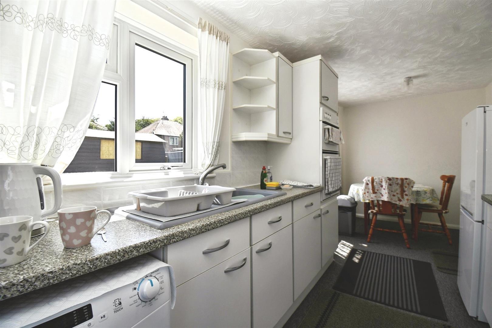 Truro Close, Sutton Image 8