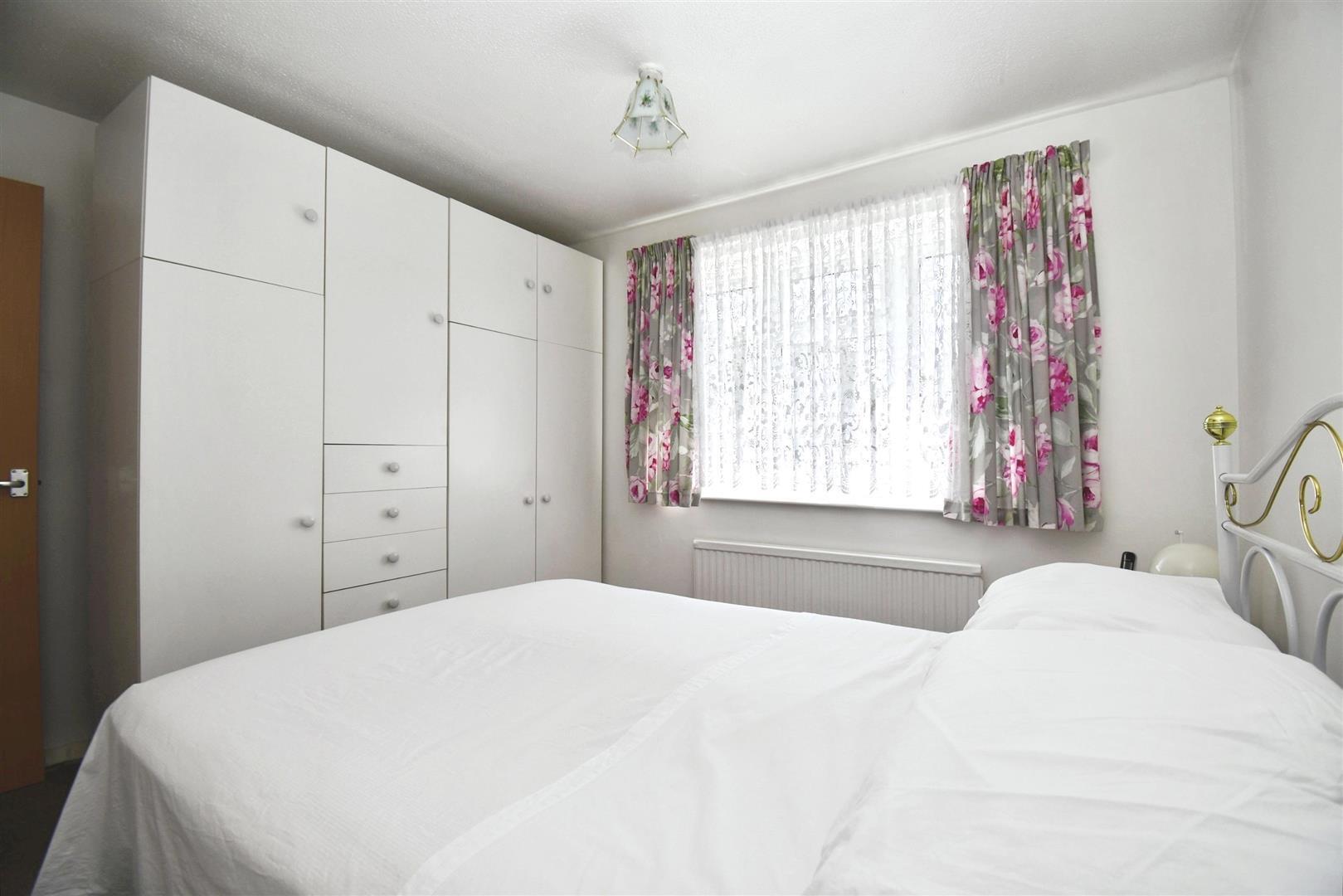 Truro Close, Sutton Image 11