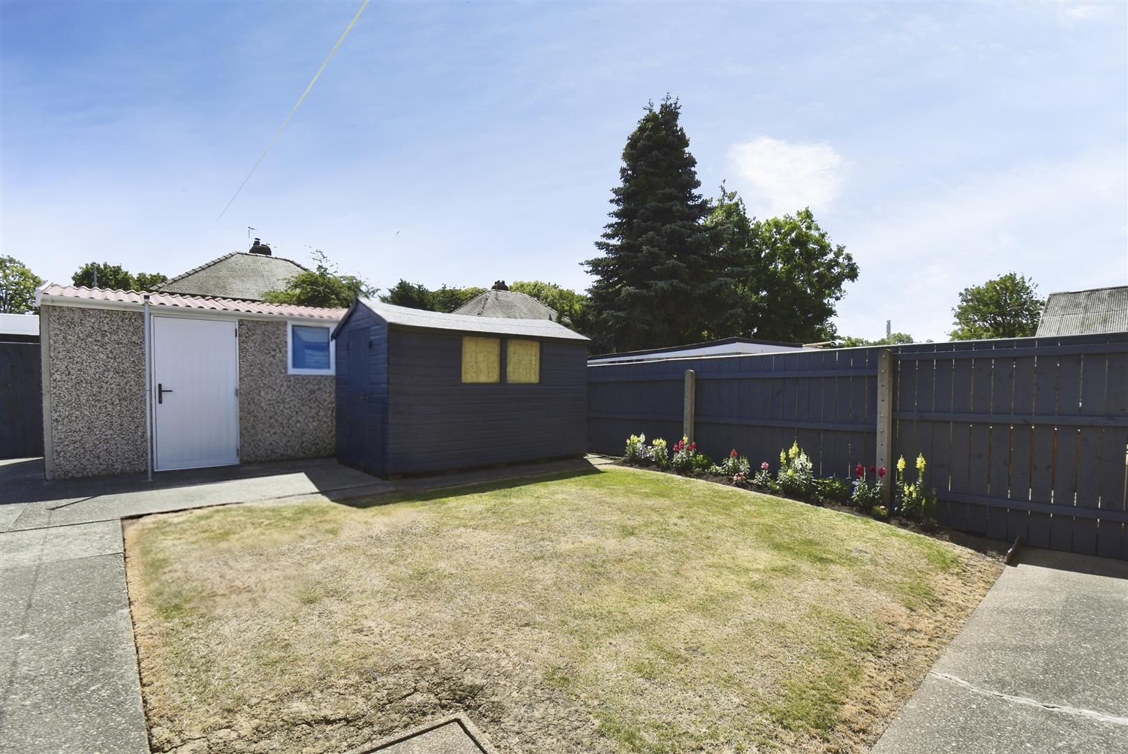 Truro Close, Sutton Image 14