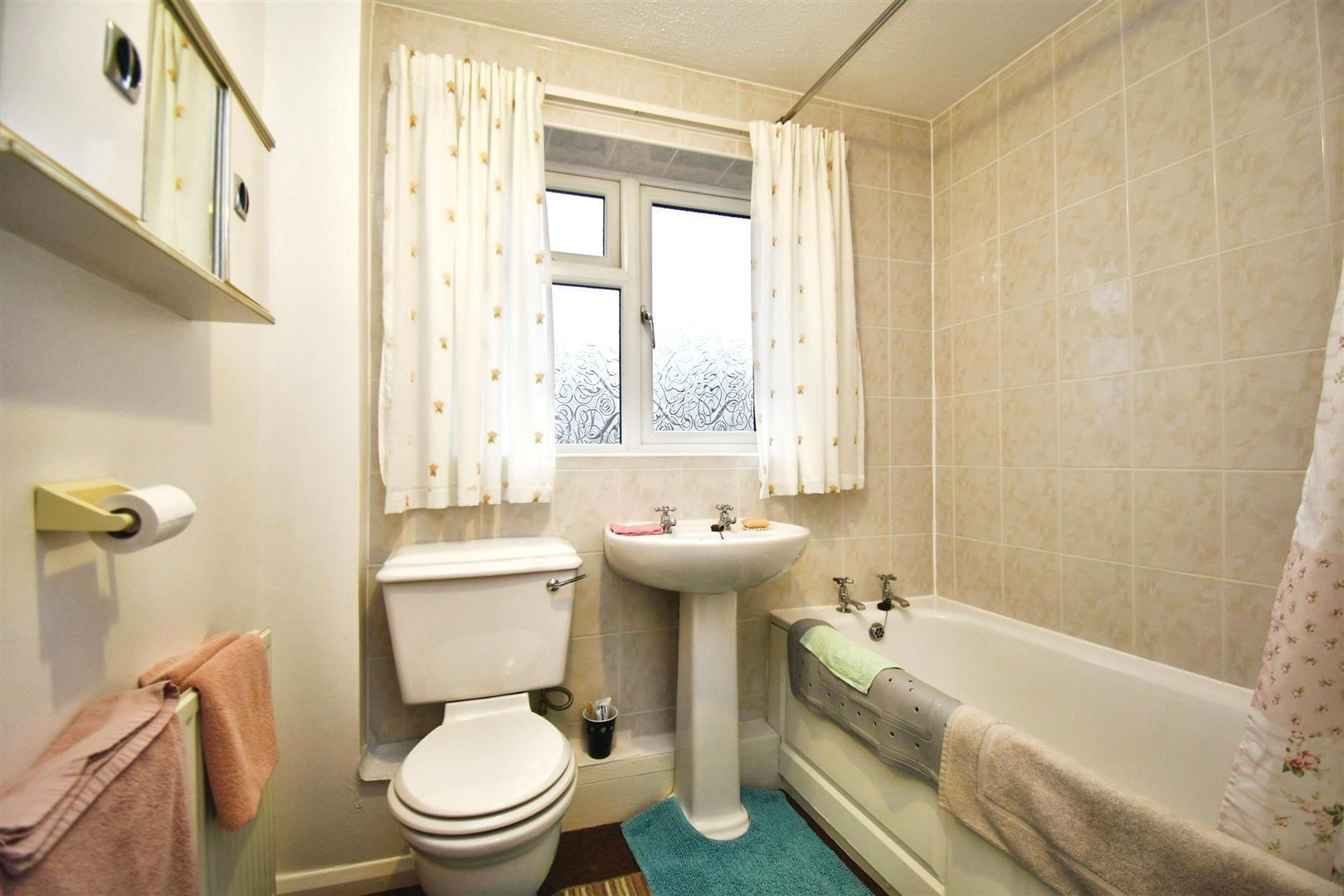 Truro Close, Sutton Image 18