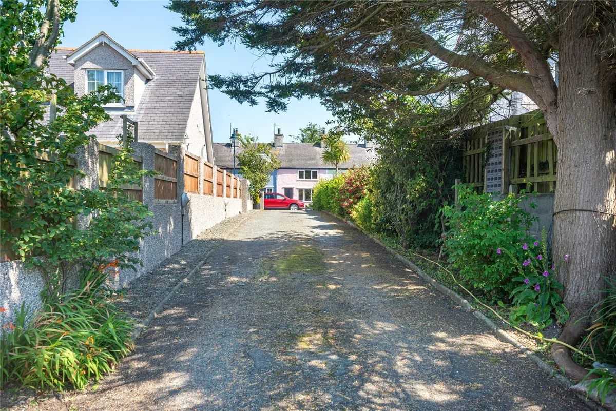 Cemaes Bay, Isle of Anglesey, LL67