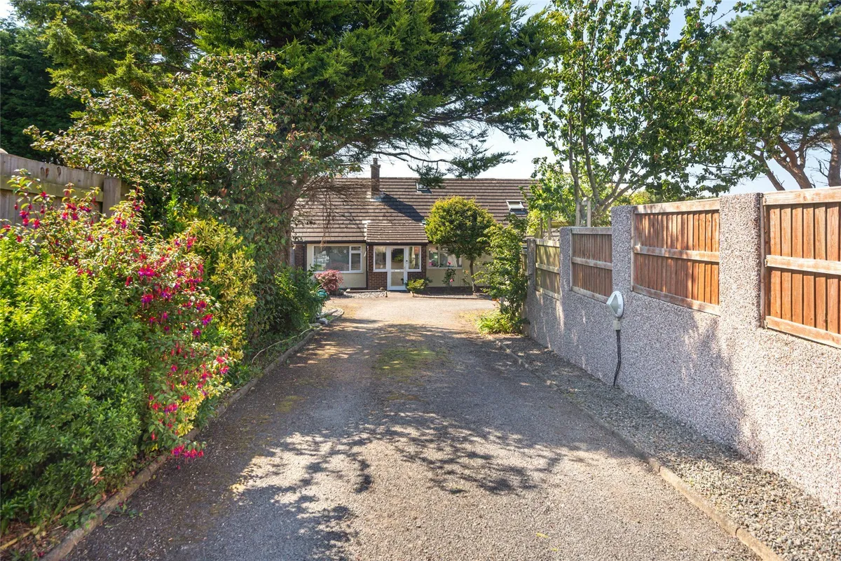 Cemaes Bay, Isle of Anglesey, LL67