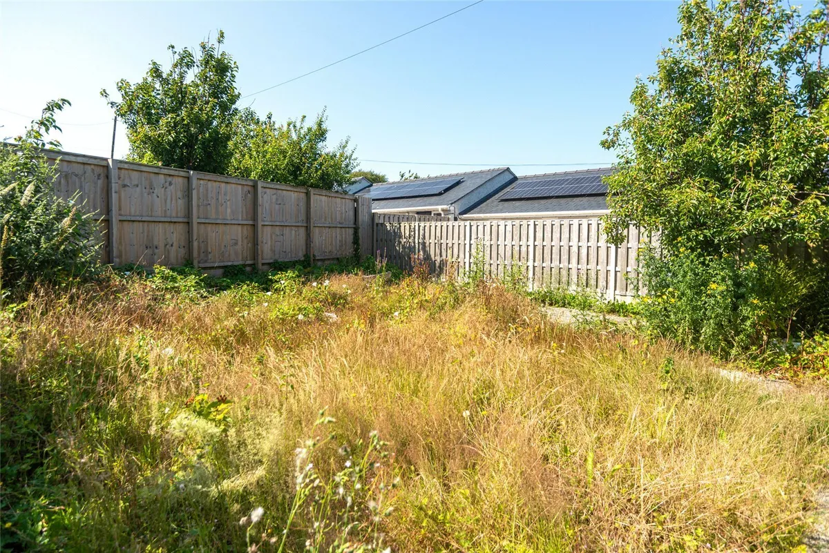 Cemaes Bay, Isle of Anglesey, LL67