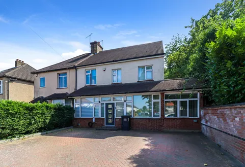Gammons Lane, Watford, WD24