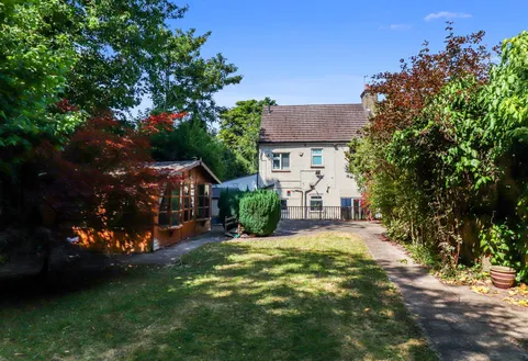 Gammons Lane, Watford, WD24