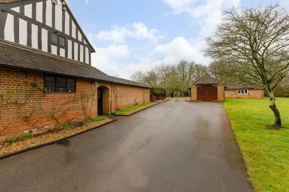 The Common, Silchester, RG7 photo 17
