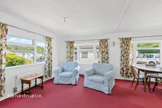 Hillcrest, Tadworth