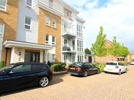 Kingfisher Drive, MAIDENHEAD photo