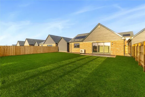 Woolmers Lane, Bickington, EX31 photo 10