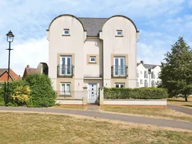 Holloway Close, Amesbury, Salisbury photo