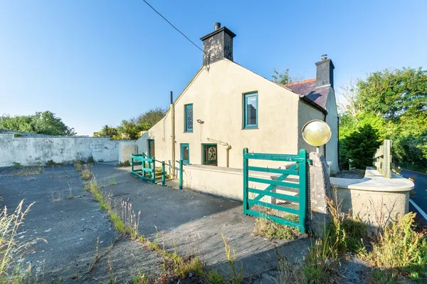 Llannerch-y-Medd, Isle of Anglesey, LL71