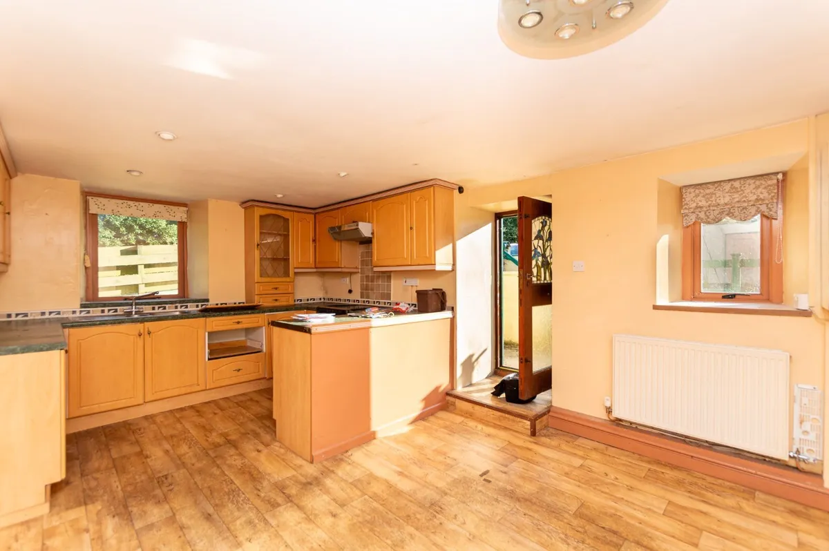 Llannerch-y-Medd, Isle of Anglesey, LL71