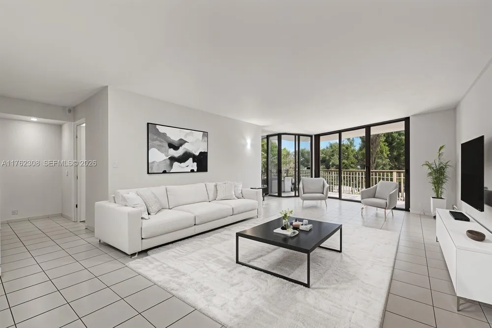 4000 TOWERSIDE TER, Miami, FL 33138