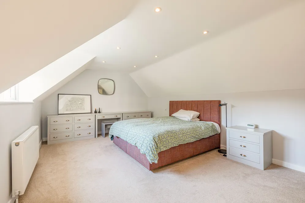 Dartnell Park Road, West Byfleet, KT14 photo 17