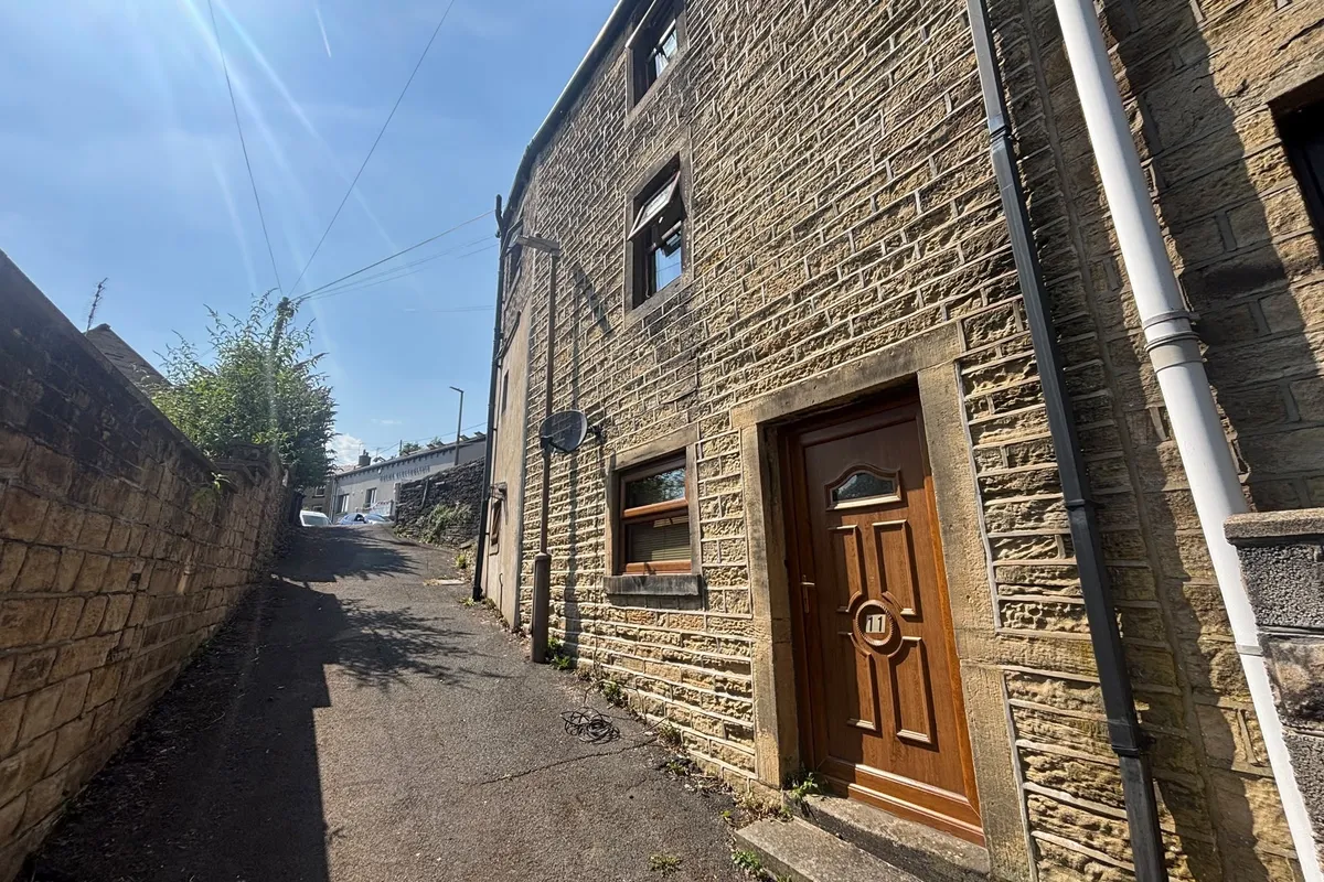 Woodhead Road, HOLMFIRTH
