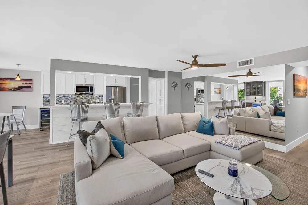 104 Half Moon Circle, Hypoluxo, FL 33462