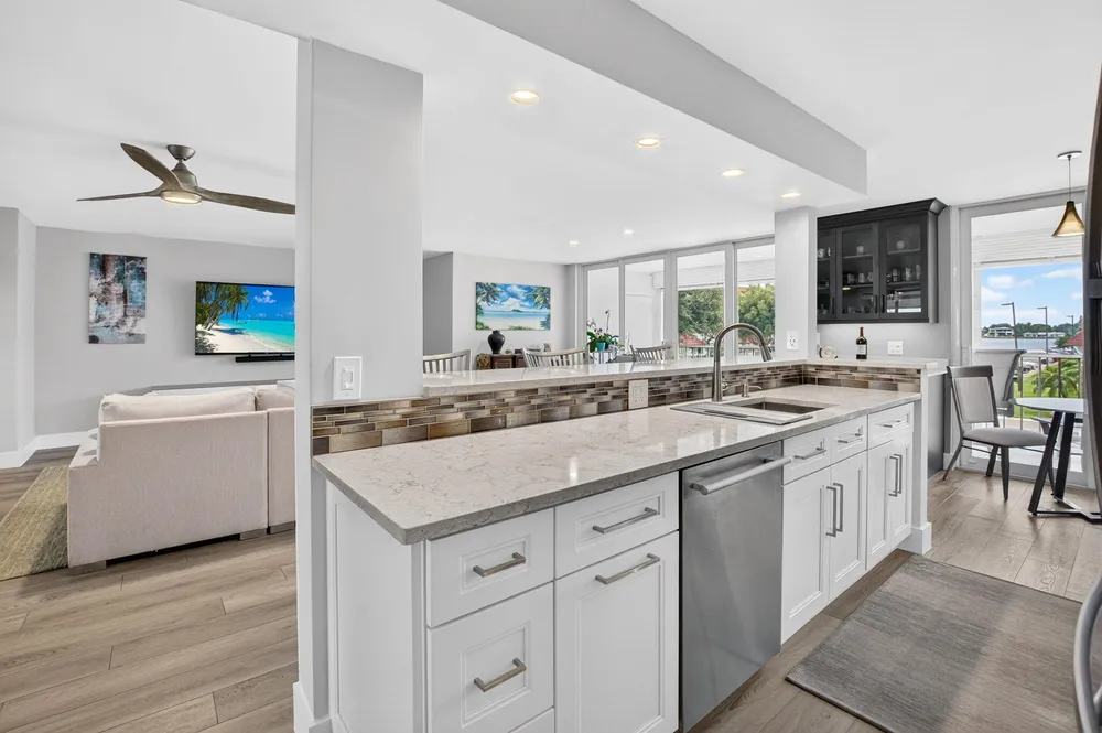 104 Half Moon Circle, Hypoluxo, FL 33462