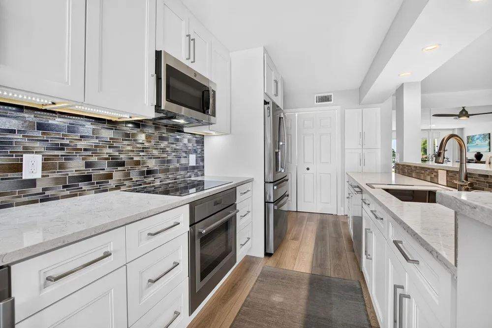 104 Half Moon Circle, Hypoluxo, FL 33462