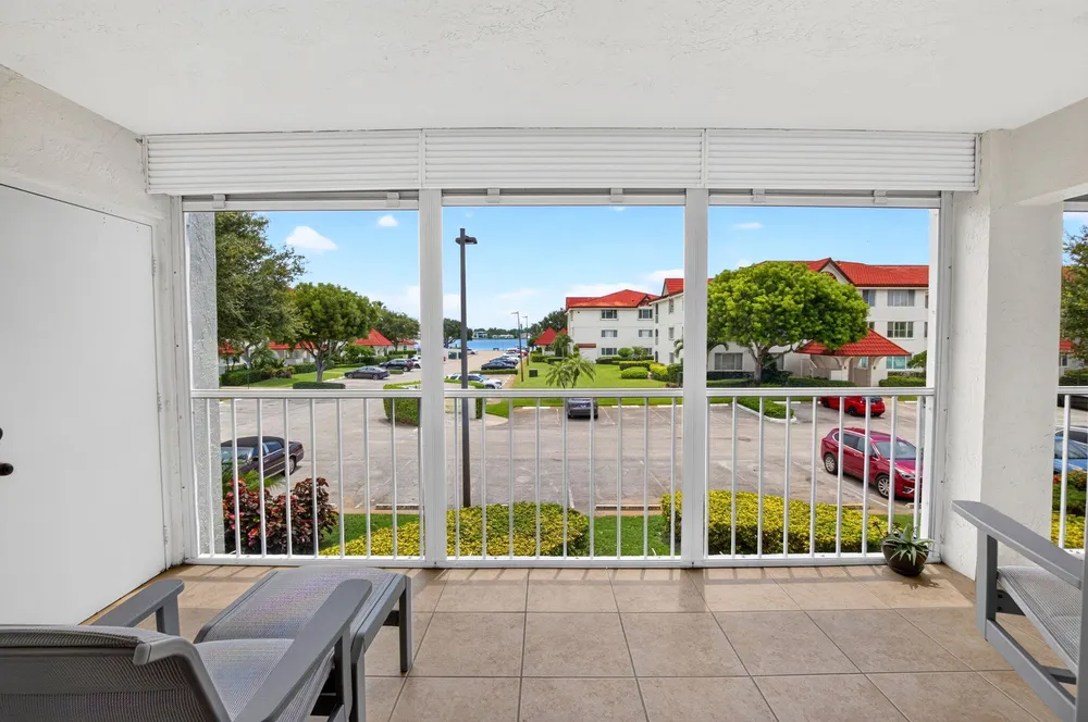 104 Half Moon Circle, Hypoluxo, FL 33462