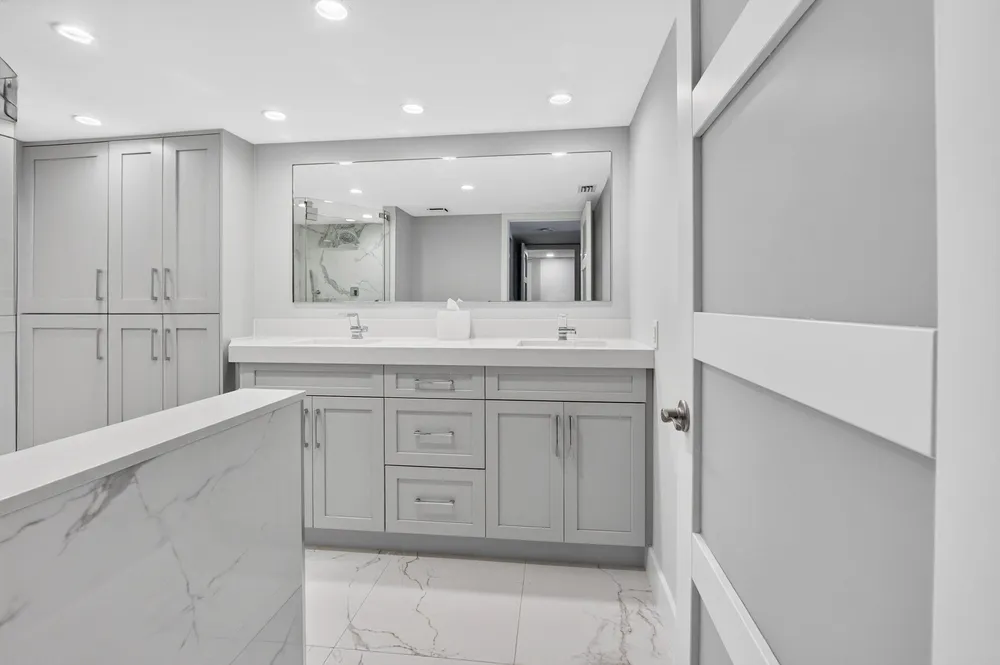 104 Half Moon Circle, Hypoluxo, FL 33462