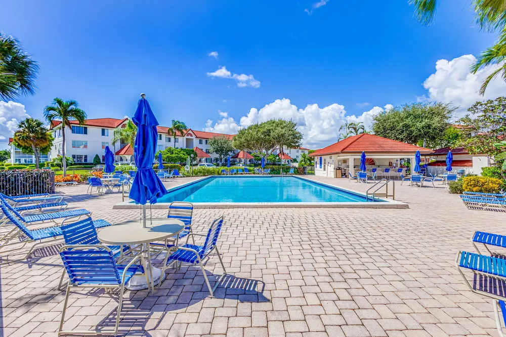 104 Half Moon Circle, Hypoluxo, FL 33462