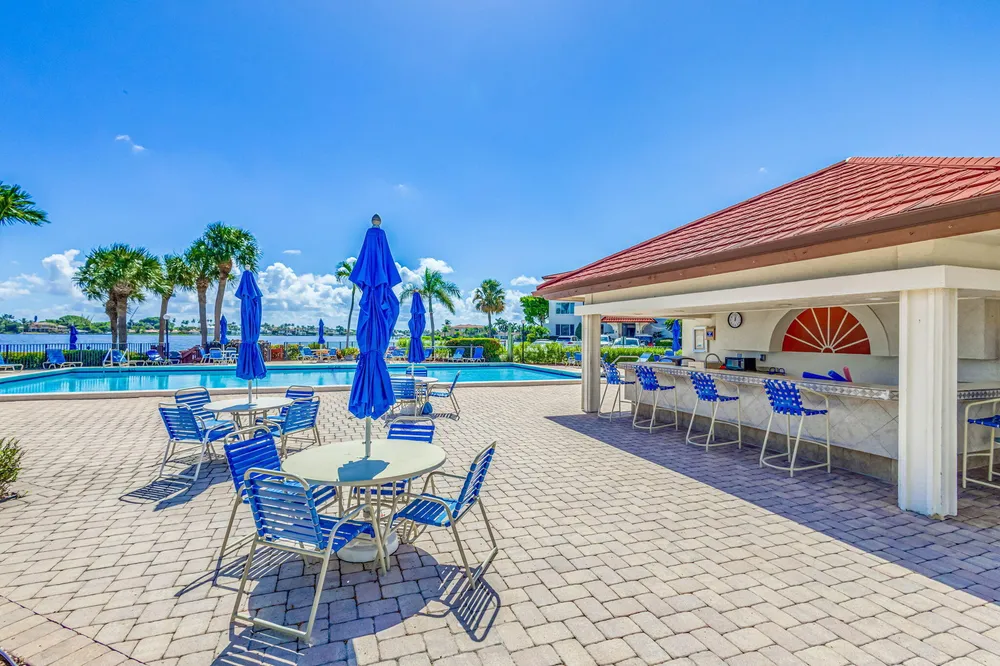 104 Half Moon Circle, Hypoluxo, FL 33462