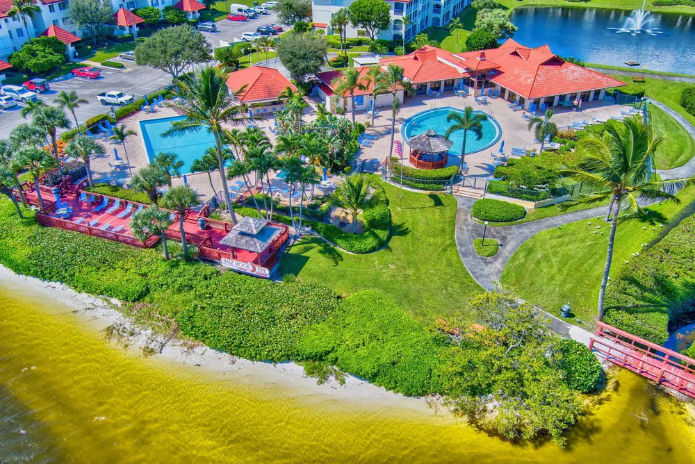 104 Half Moon Circle, Hypoluxo, FL 33462