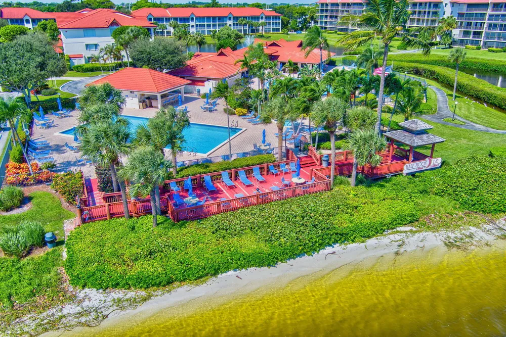 104 Half Moon Circle, Hypoluxo, FL 33462