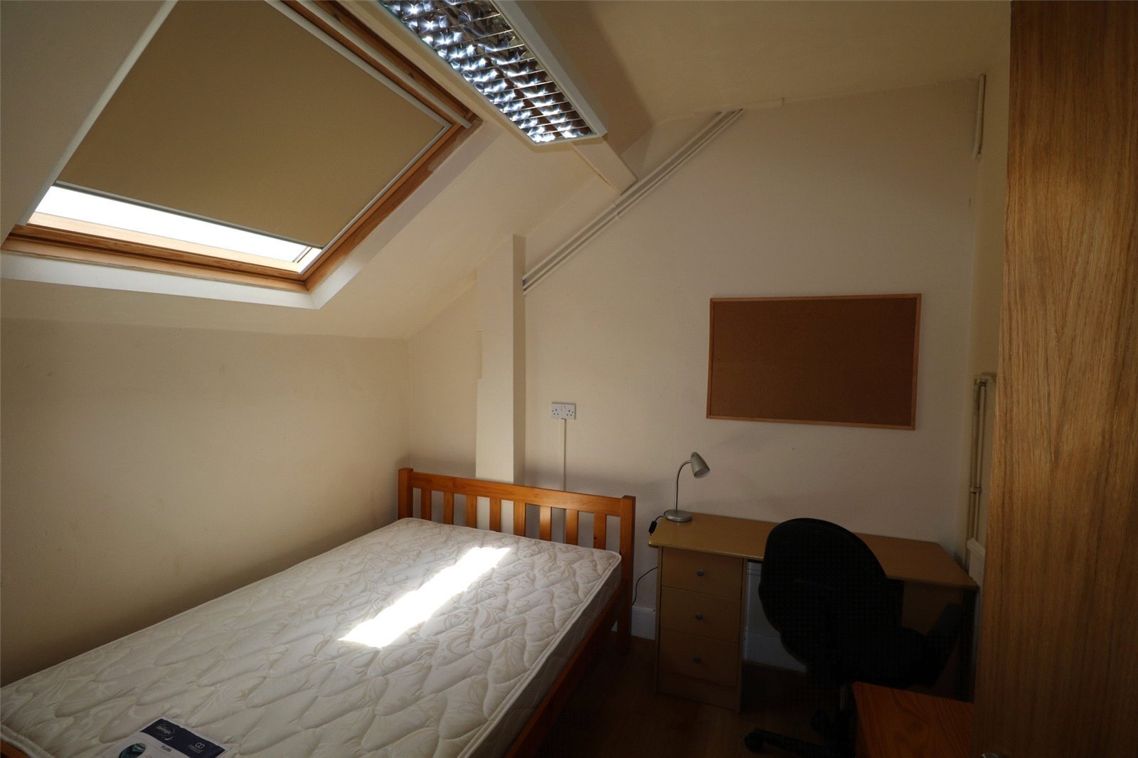 College Road, Bangor, Gwynedd, LL57 Image 6