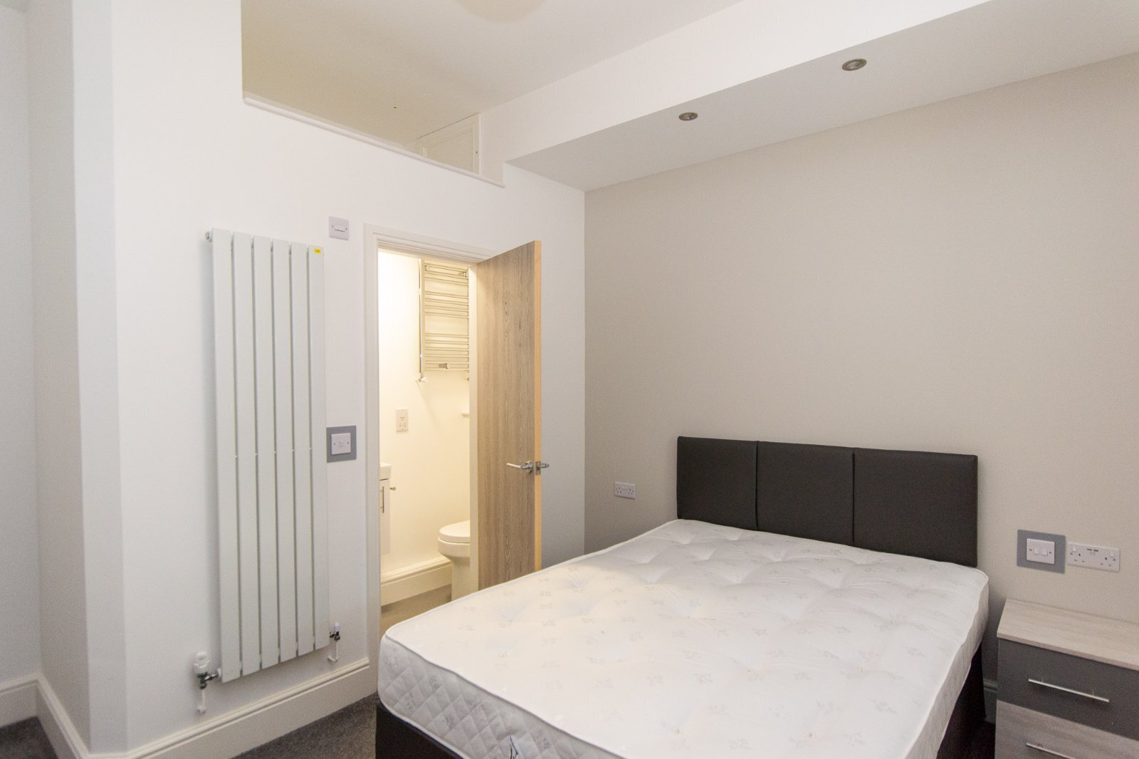 Holyhead Road, Bangor, Gwynedd, LL57 Image 16
