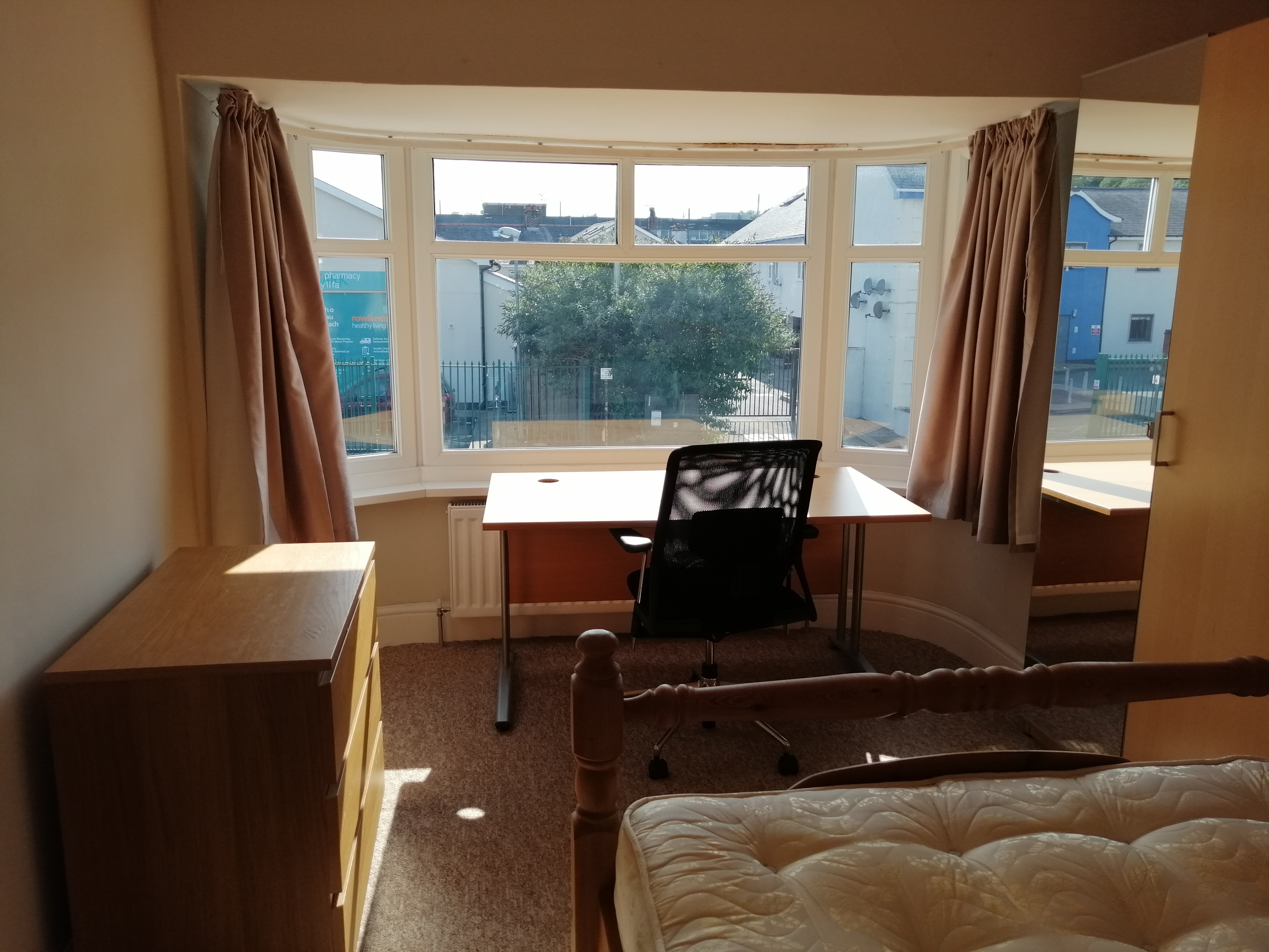 Glynne Road, Bangor, Gwynedd, LL57 Image 11