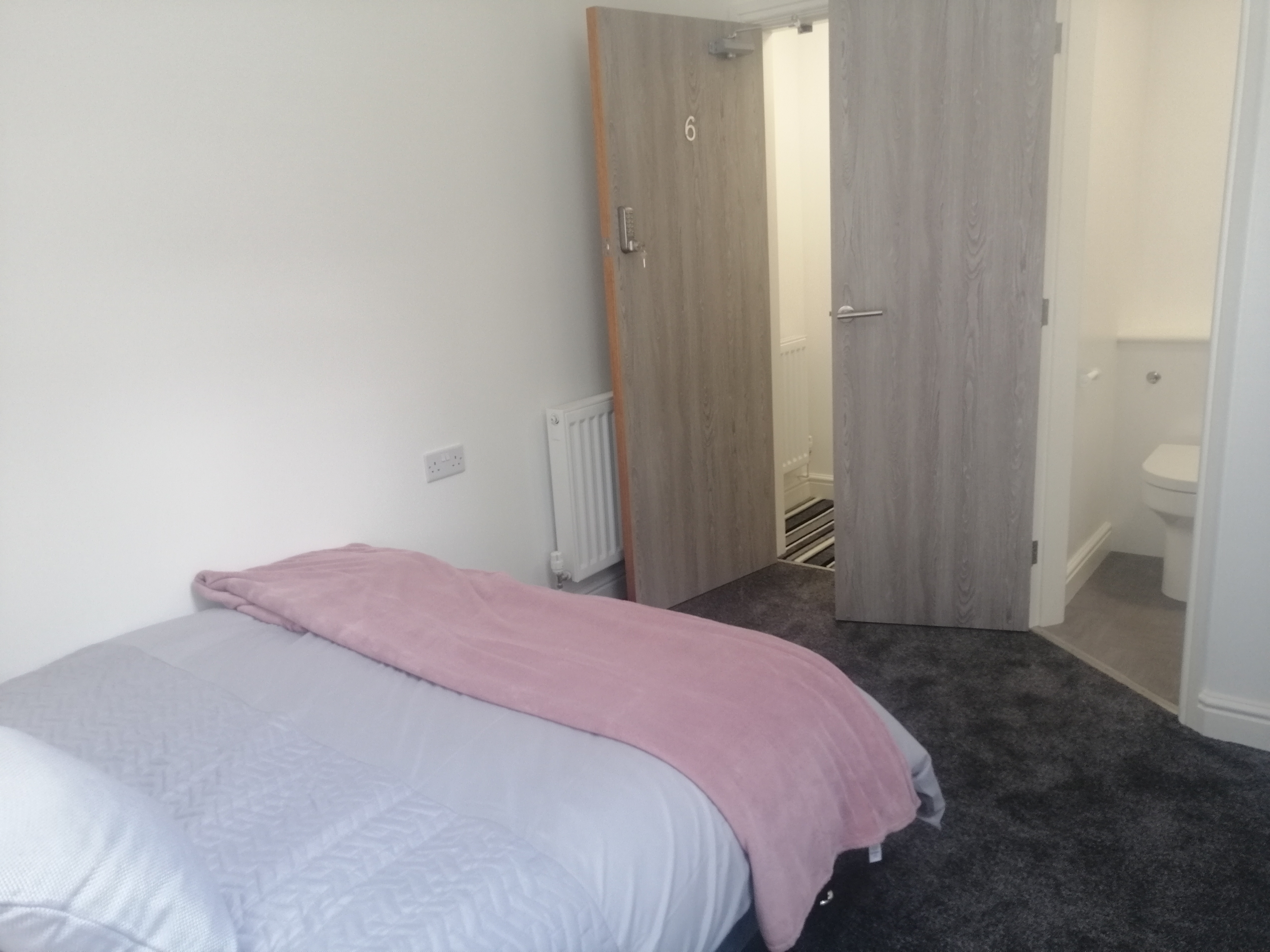 Holyhead Road, Bangor, Gwynedd, LL57 Image 10
