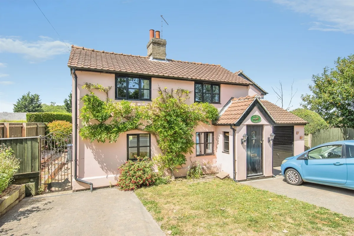Main Road, Pettistree, Woodbridge