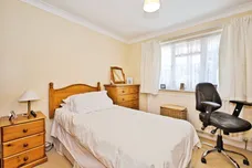 Laburnum Crescent, Crewkerne