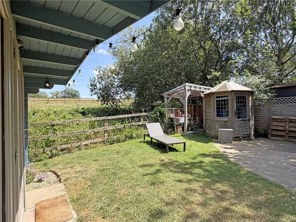 Property carousel item 22