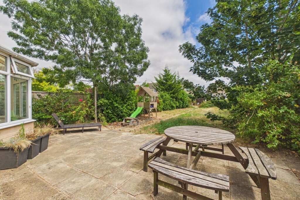 Windmill Green, Ditchingham Image 2