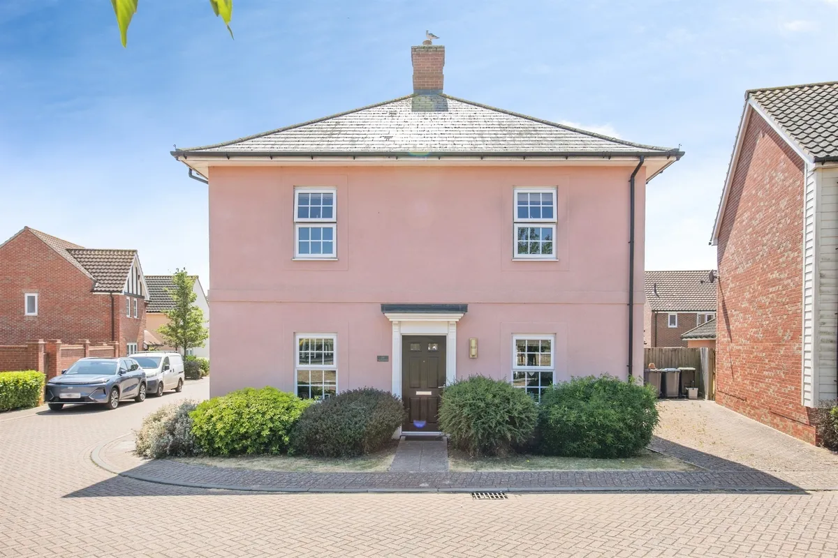 The Sandlings, Martlesham, Woodbridge