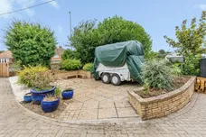 London Road, Raunds